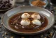Rasmalai com chocolate, decorado com raspas de chocolate