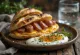 Pita com linguiça e queijo derretido com vegetais frescos