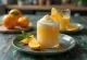 Frappé de laranja com gengibre no copo