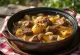 Karjalanpaisti servido com batatas cozidas