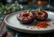 Ameixa assada grelhada com chili BBQ servida