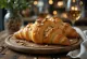 Croissant de marzipã alemão recém-assado