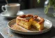 Pastel de Nata com açúcar caramelizado, doce cremoso e rico, com massa folhada